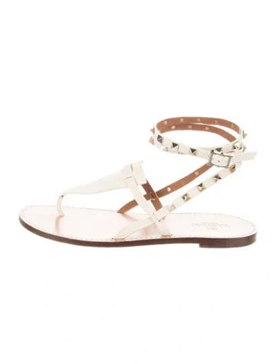 Pre-owned Valentino Garavani Rockstud Accents Leather Gladiator Sandals In Neutral