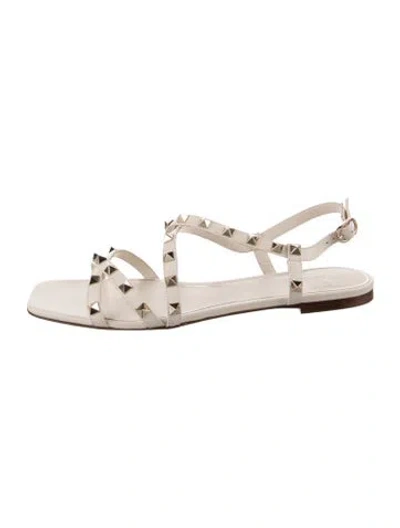 Pre-owned Valentino Garavani Rockstud Accents Leather Gladiator Sandals In Neutral