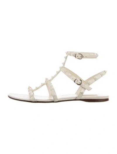 Pre-owned Valentino Garavani Rockstud Accents Leather Gladiator Sandals In Neutrals