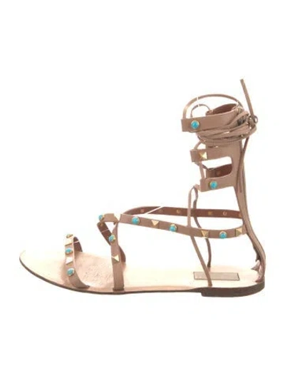 Pre-owned Valentino Garavani Rockstud Accents Leather Gladiator Sandals In Neutrals