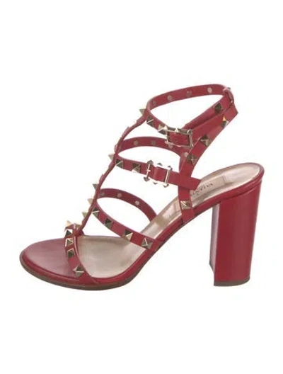 Pre-owned Valentino Garavani Rockstud Accents Leather Gladiator Sandals In Red