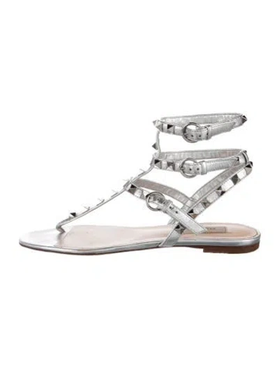 Pre-owned Valentino Garavani Rockstud Accents Leather Gladiator Sandals In Silver