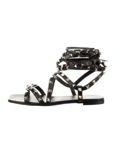 Pre-owned Valentino Garavani Rockstud Accents Leather Gladiator Sandals W/ Tags In Black