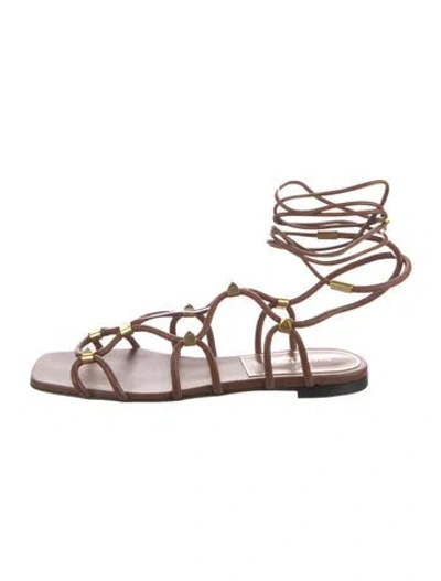 Pre-owned Valentino Garavani Rockstud Accents Leather Gladiator Sandals W/ Tags In Brown/pink