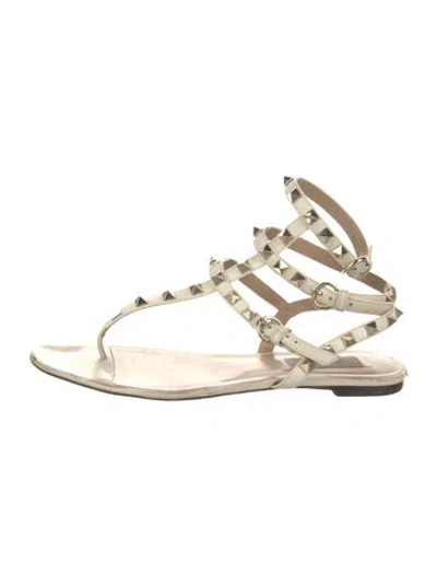 Pre-owned Valentino Garavani Rockstud Accents Leather Gladiator Sandals In White