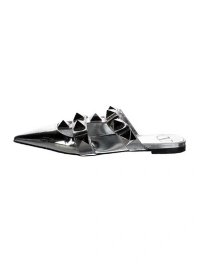 Pre-owned Valentino Garavani Rockstud Accents Leather Mules In Black