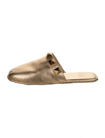 Pre-owned Valentino Garavani Rockstud Accents Leather Mules In Gold