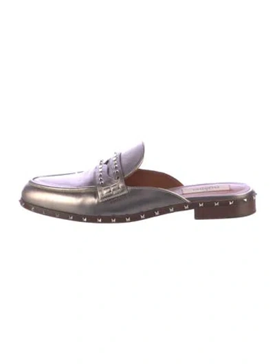 Pre-owned Valentino Garavani Rockstud Accents Leather Mules In Gray