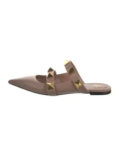 Pre-owned Valentino Garavani Rockstud Accents Leather Mules In Neutral