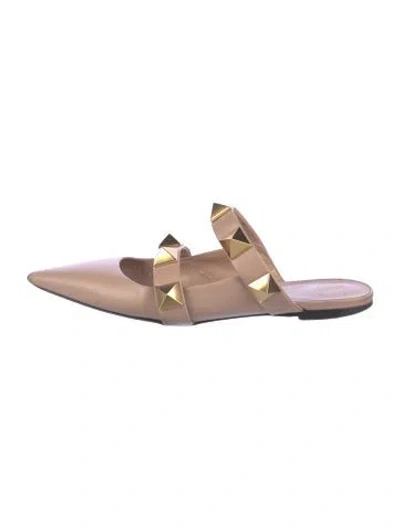 Pre-owned Valentino Garavani Rockstud Accents Leather Mules In Neutral