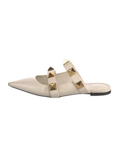 Pre-owned Valentino Garavani Rockstud Accents Leather Mules In Neutrals