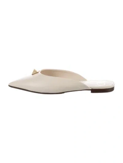 Pre-owned Valentino Garavani Rockstud Accents Leather Mules In Neutrals