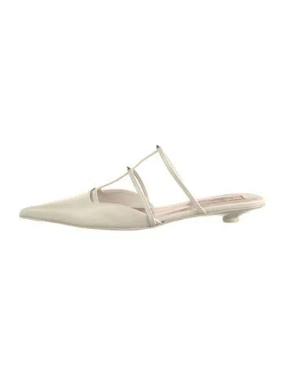 Pre-owned Valentino Garavani Rockstud Accents Leather Mules In White
