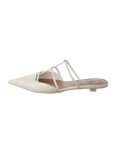 Pre-owned Valentino Garavani Rockstud Accents Leather Mules In White