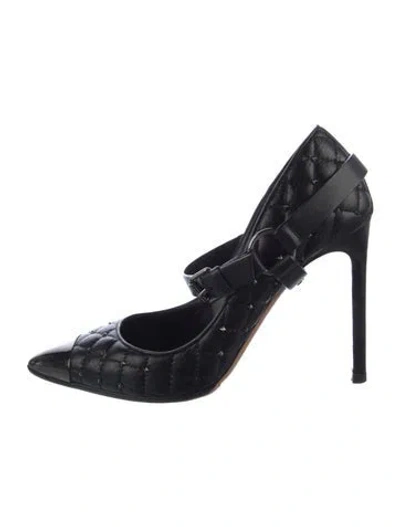 Pre-owned Valentino Garavani Rockstud Accents Leather Pumps In Black