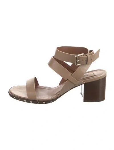 Pre-owned Valentino Garavani Rockstud Accents Leather Sandals In Neutral