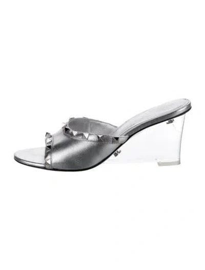 Pre-owned Valentino Garavani Rockstud Accents Leather Slides