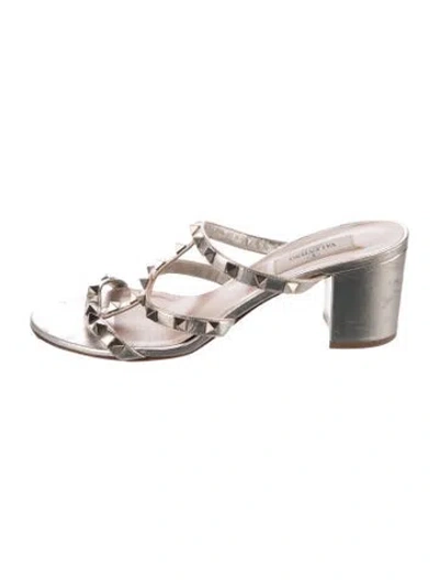 Pre-owned Valentino Garavani Rockstud Accents Leather Slides