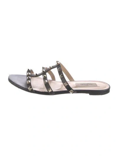 Pre-owned Valentino Garavani Rockstud Accents Leather Slides In Black