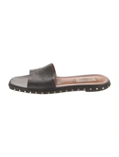 Pre-owned Valentino Garavani Rockstud Accents Leather Slides In Black