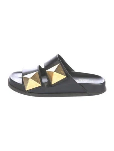 Pre-owned Valentino Garavani Rockstud Accents Leather Slides In Black