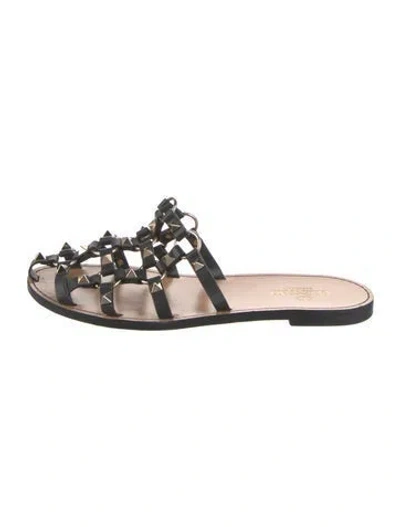 Pre-owned Valentino Garavani Rockstud Accents Leather Slides In Black
