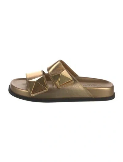 Pre-owned Valentino Garavani Rockstud Accents Leather Slides In Gold