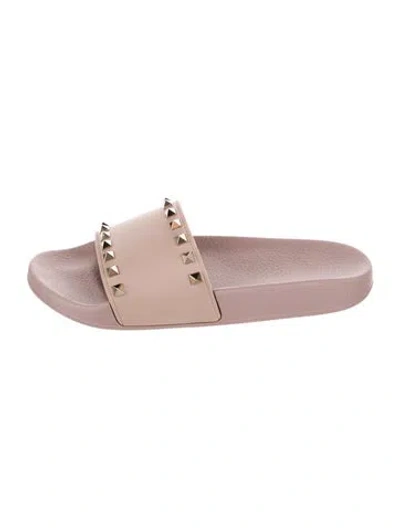 Pre-owned Valentino Garavani Rockstud Accents Leather Slides In Neutral