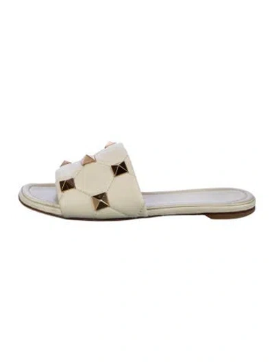 Pre-owned Valentino Garavani Rockstud Accents Leather Slides In Neutral