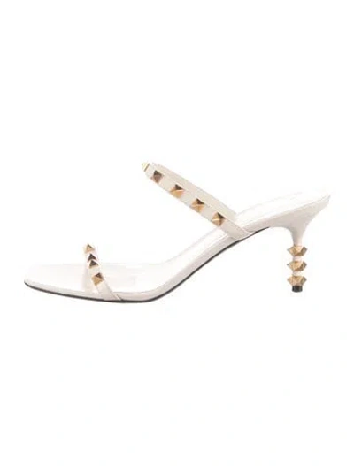 Pre-owned Valentino Garavani Rockstud Accents Leather Slides In Neutral