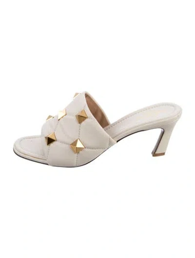 Pre-owned Valentino Garavani Rockstud Accents Leather Slides In Neutral