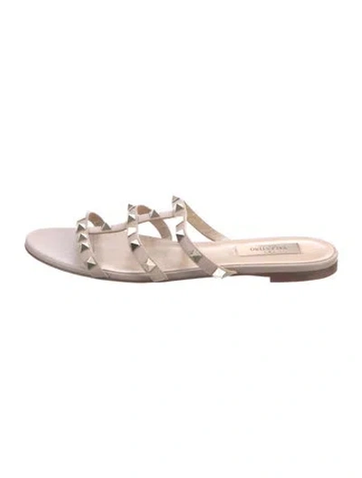 Pre-owned Valentino Garavani Rockstud Accents Leather Slides In Neutrals