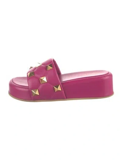 Pre-owned Valentino Garavani Rockstud Accents Leather Slides In Pink