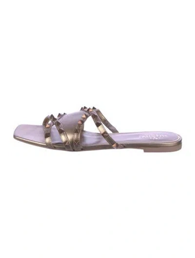 Pre-owned Valentino Garavani Rockstud Accents Leather Slides In Purple