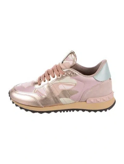 Pre-owned Valentino Garavani Rockstud Accents Leather Sneakers In Pink