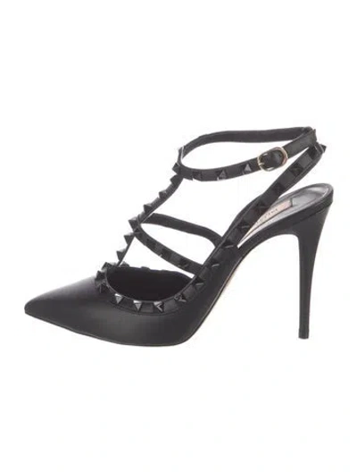 Pre-owned Valentino Garavani Rockstud Accents Leather T-strap Pumps In Black