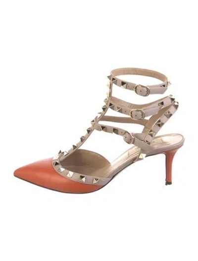 Pre-owned Valentino Garavani Rockstud Accents Leather T-strap Pumps In Neutral
