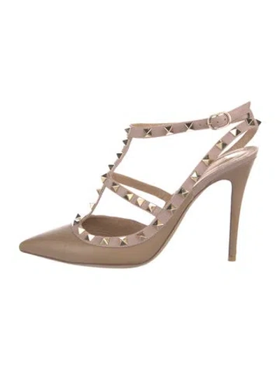 Pre-owned Valentino Garavani Rockstud Accents Leather T-strap Pumps In Neutral