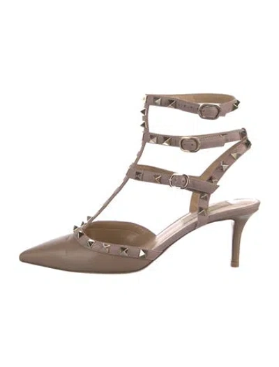 Pre-owned Valentino Garavani Rockstud Accents Leather T-strap Pumps In Neutral