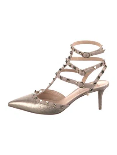 Pre-owned Valentino Garavani Rockstud Accents Leather T-strap Pumps In Neutral
