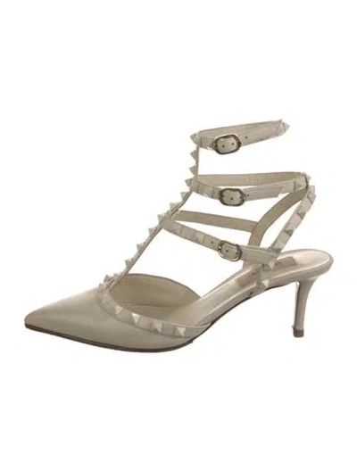 Pre-owned Valentino Garavani Rockstud Accents Leather T-strap Pumps In White