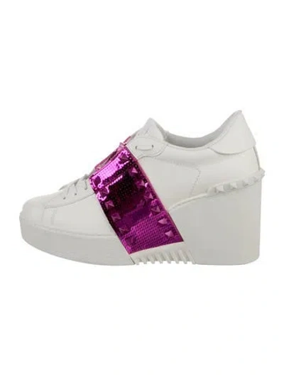 Pre-owned Valentino Garavani Rockstud Accents Leather Wedge Sneakers In White
