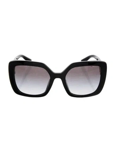 Pre-owned Valentino Rockstud Accents Oversize Sunglasses In Black