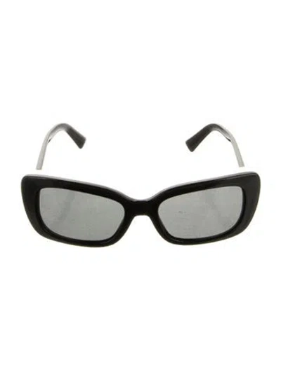 Pre-owned Valentino Rockstud Accents Oversize Sunglasses In Black