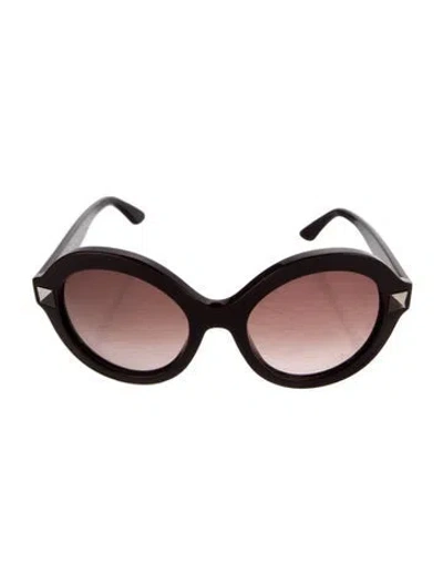 Pre-owned Valentino Rockstud Accents Oversize Sunglasses In Burgundy