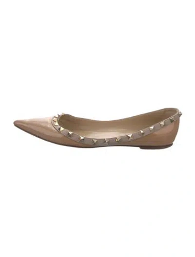 Pre-owned Valentino Garavani Rockstud Accents Patent Leather Ballet Flats In Neutral