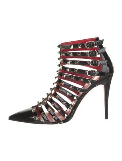 Pre-owned Valentino Garavani Rockstud Accents Patent Leather Lace-up Boots In Black