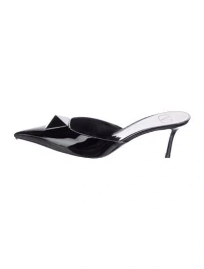 Pre-owned Valentino Garavani Rockstud Accents Patent Leather Mules In Black