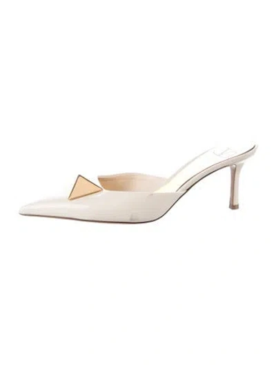 Pre-owned Valentino Garavani Rockstud Accents Patent Leather Mules In Neutrals