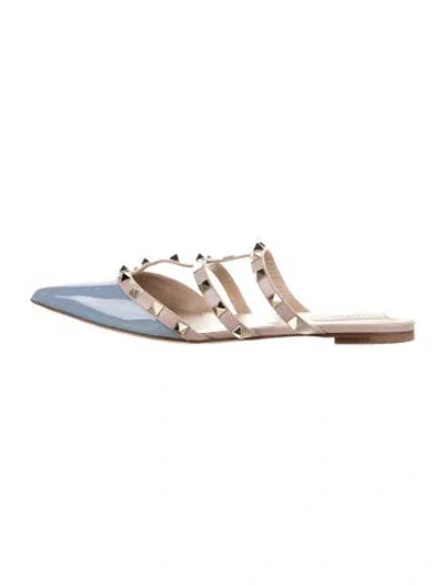 Pre-owned Valentino Garavani Rockstud Accents Patent Leather Mules In Neutrals